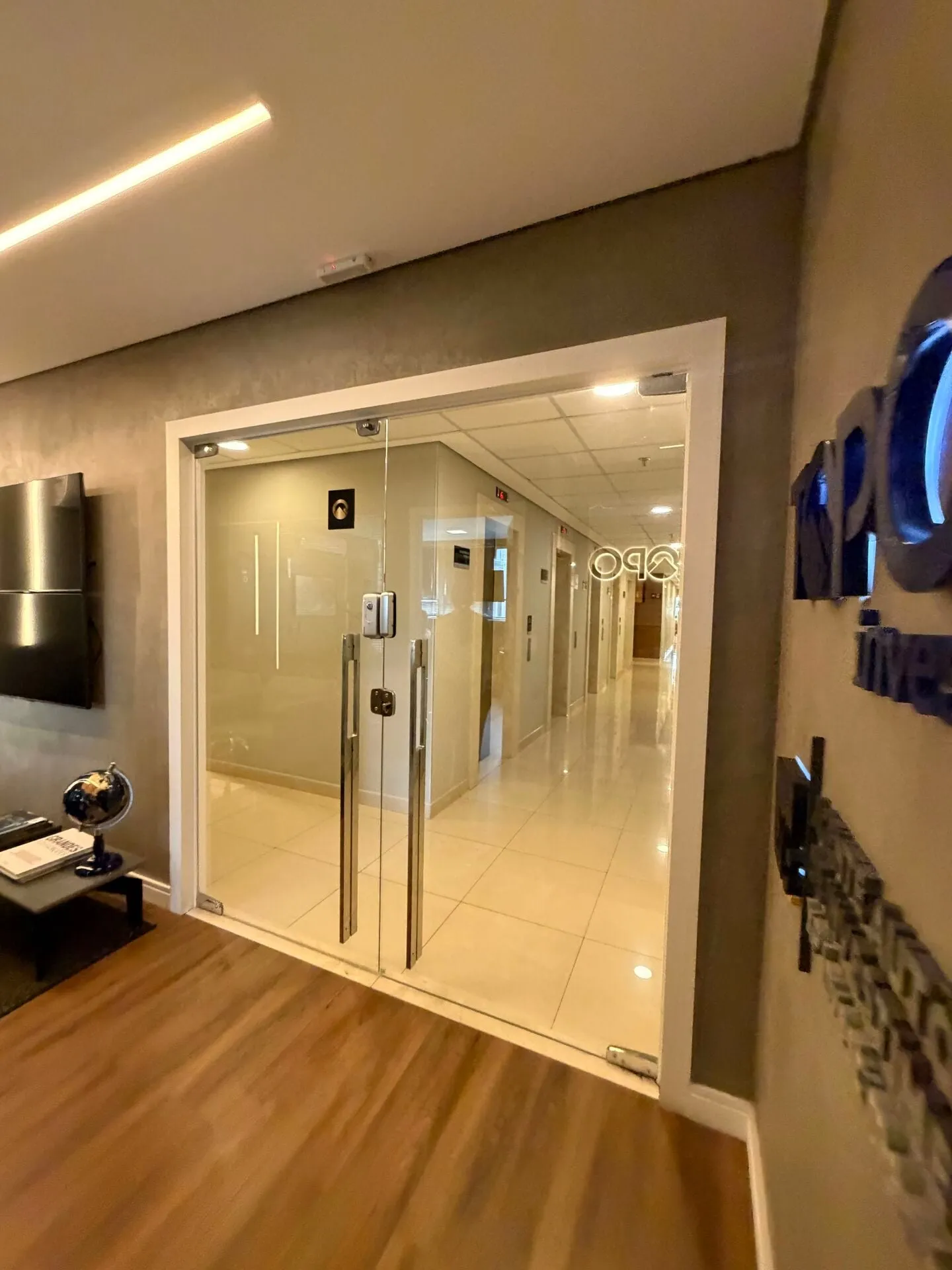 Imagem Sala comercial à venda no bairro Funcionários - Belo Horizonte/MG
