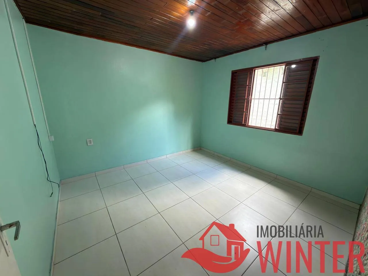 Imagem Imóvel com 2 casas e um galpão