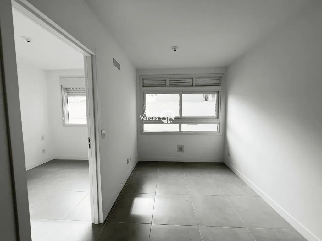 Imagem Vene-se apto no centro de Porto Alegre- 1 quarto- R$405.006,14