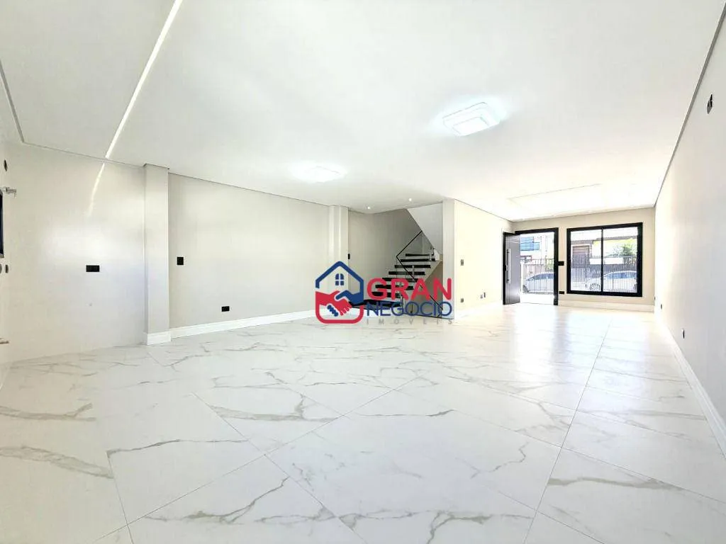 Imagem Triplex de Alto Padrão à Venda - Bairro São Pedro / SJP