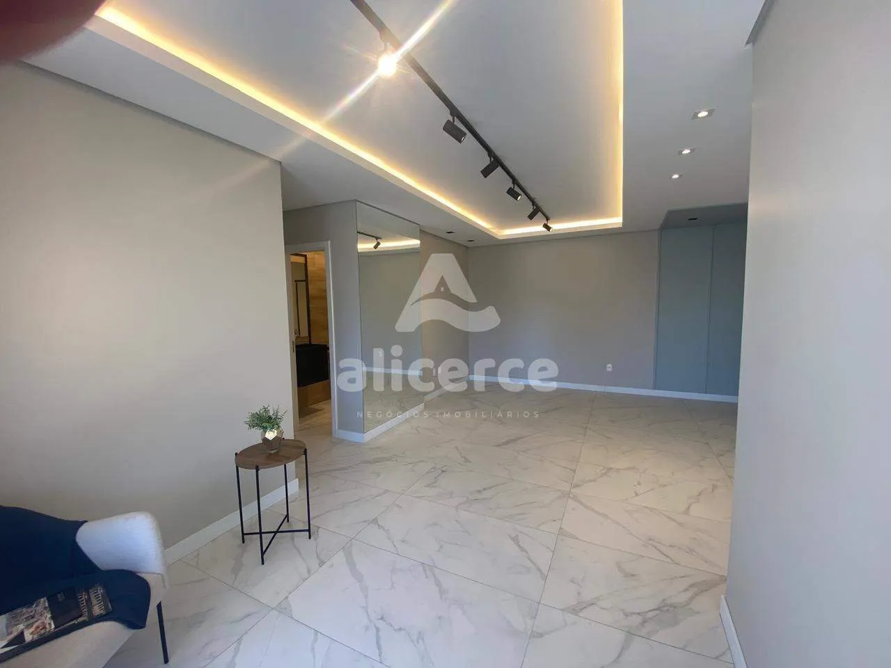 Imagem Apartamento à venda no Kobrasol - São José
