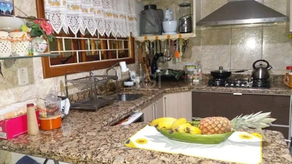 Imagem Casa para Venda - 142m², 3 dormitórios, sendo 1 suites, Partenon