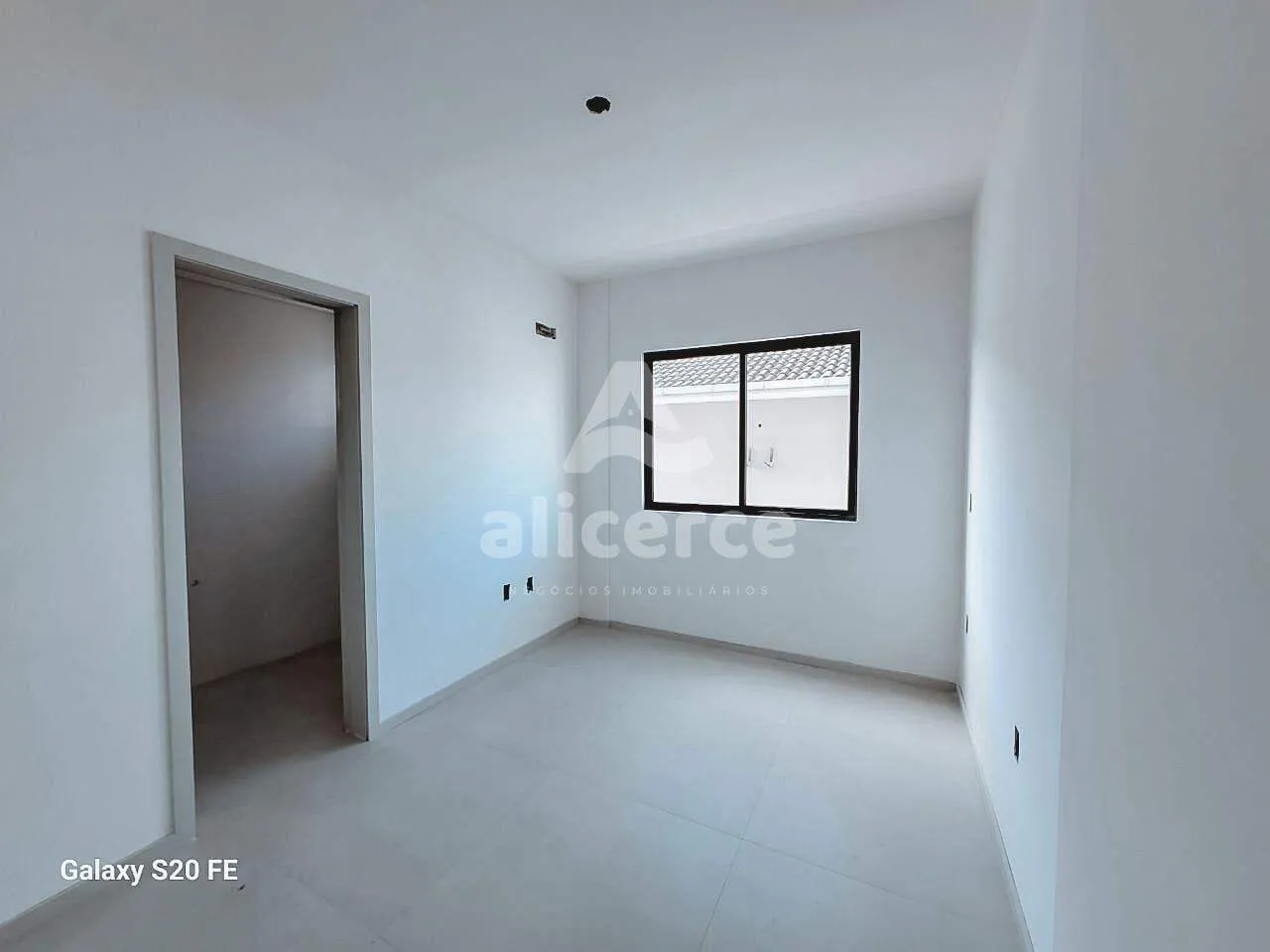 Imagem Apartamento Novo em Nova Palhoça - 3 Dorms, Churrasqueira e Solarium!