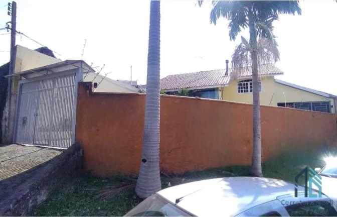Imagem (PERMUTA) Casa a venda Semi mobiliada, 03 quartos, 04 vagas, churrasqueira no Boqueirão em Curitiba PR