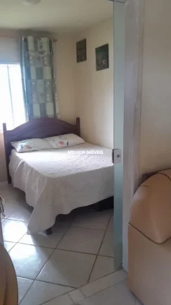 Imagem Casa com 06 dormitórios no Bairro Itacolomi - Balneário Piçarras - SC
