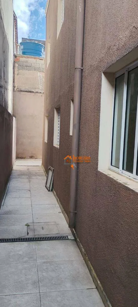Imagem Casa com 2 dormitórios à venda, 60 m² por R$ 350.000,00 - Jardim do Triunfo - Guarulhos/SP