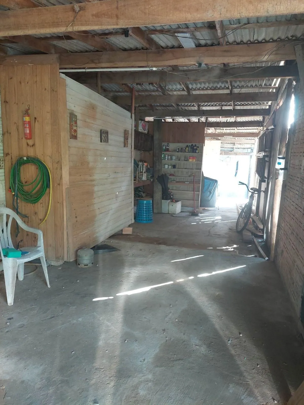 Imagem Terreno comercial com 720m2 à venda, bairro Lomba do Pinheiro, Porto Alegre, RS