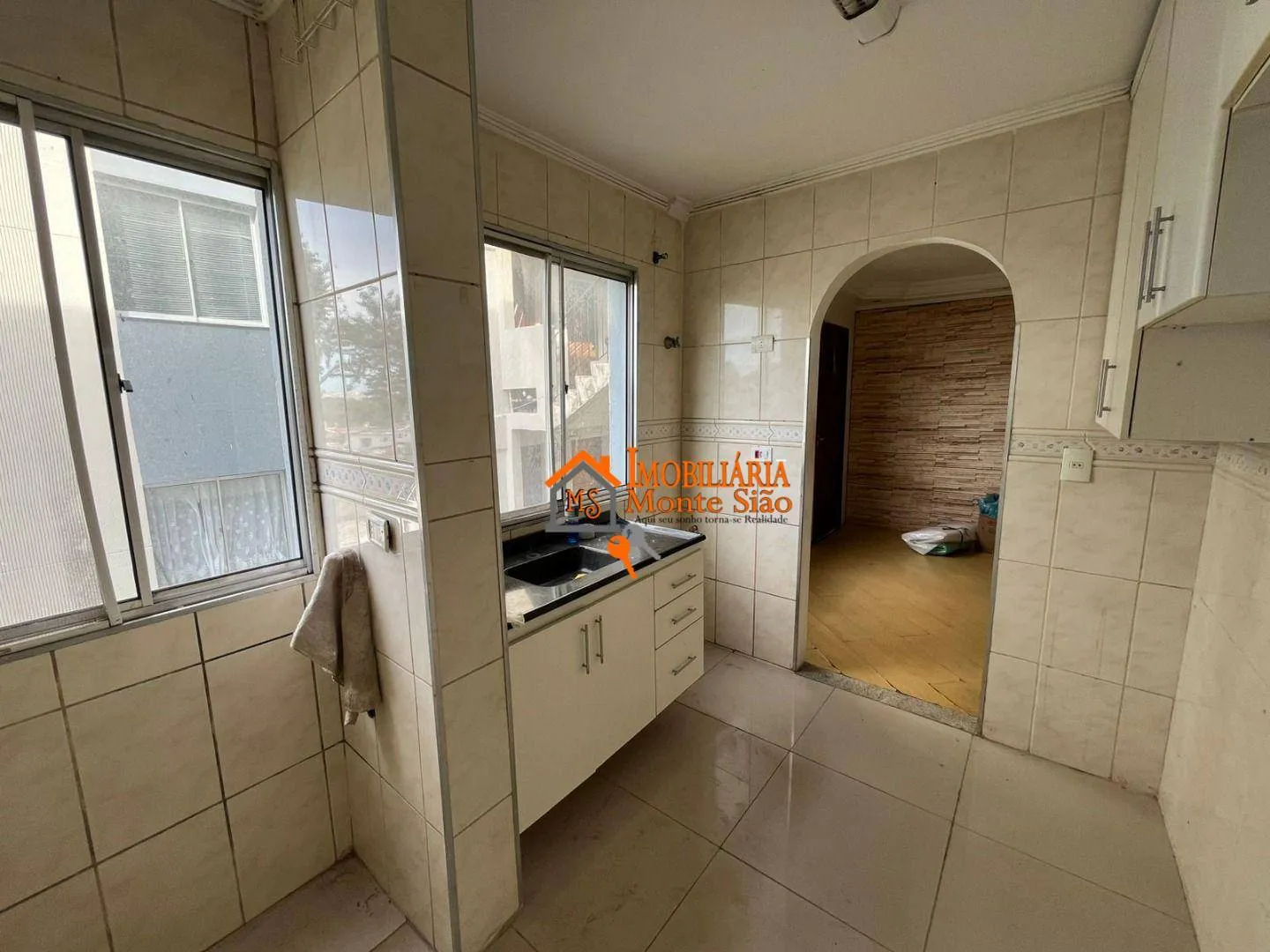 Imagem Apartamento com 2 dormitórios à venda, 48 m² por R$ 224.000,00 - Jardim Adriana - Guarulhos/SP