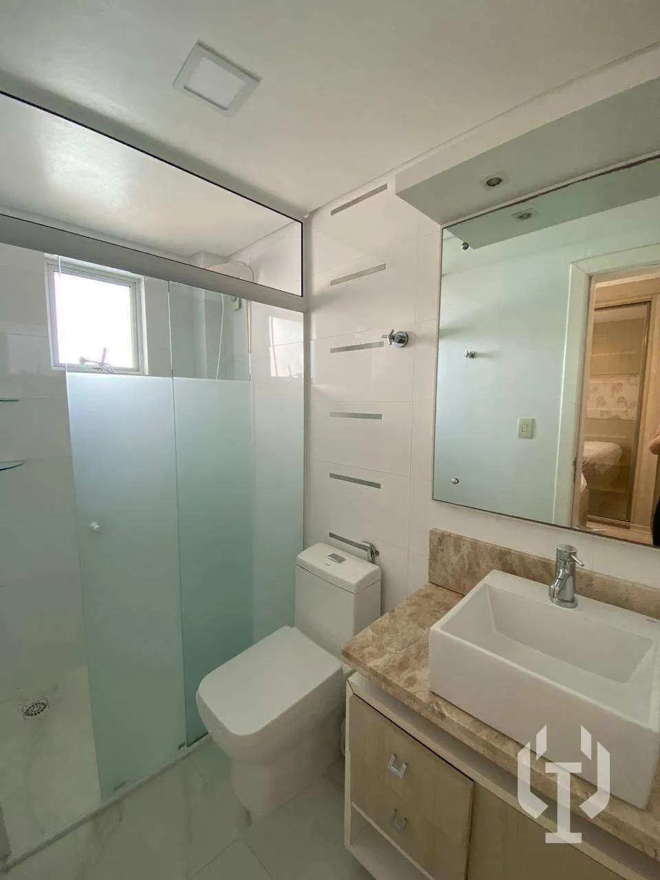 Imagem Apartamento para alugar em Itapema, Meia praia, com 4 quartos, 120m2
