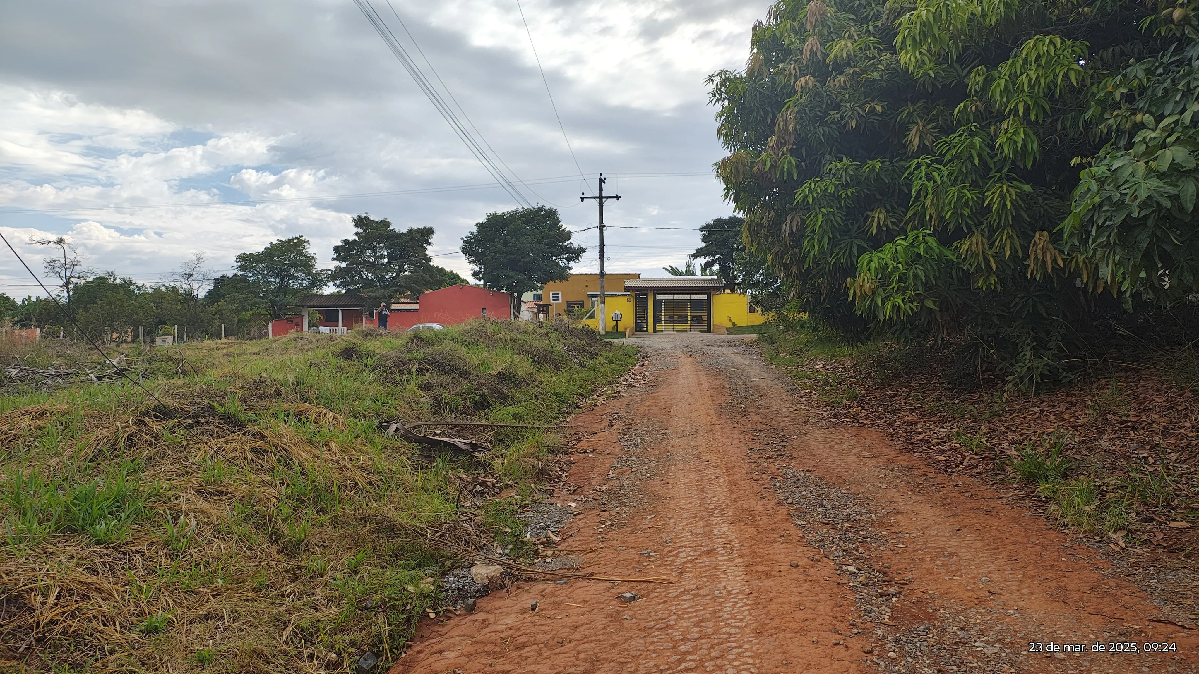 Imagem Terreno para Chácara no Condomínio Arco Íris ? Plano, de Esquina e Ótima Localização