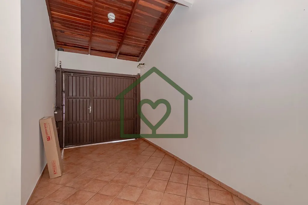 Imagem Descubra a sua nova casa no pacato bairro Jardim Itu Sabará, em Porto Alegre, uma oportunidade incr...