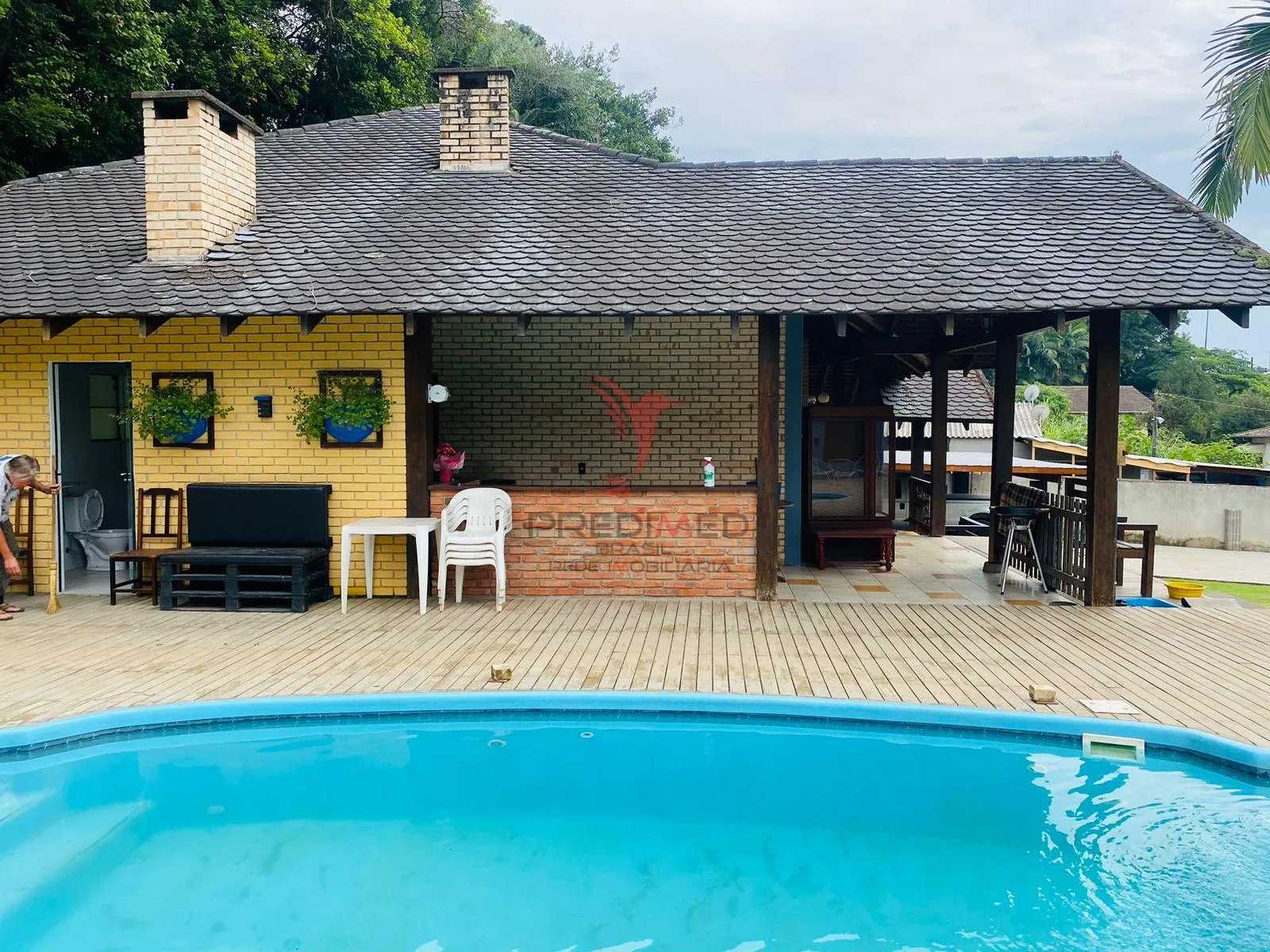 Imagem Casa de Alto Padrão em Blumenau com 5 Quartos e 4 Banheiros area de festa