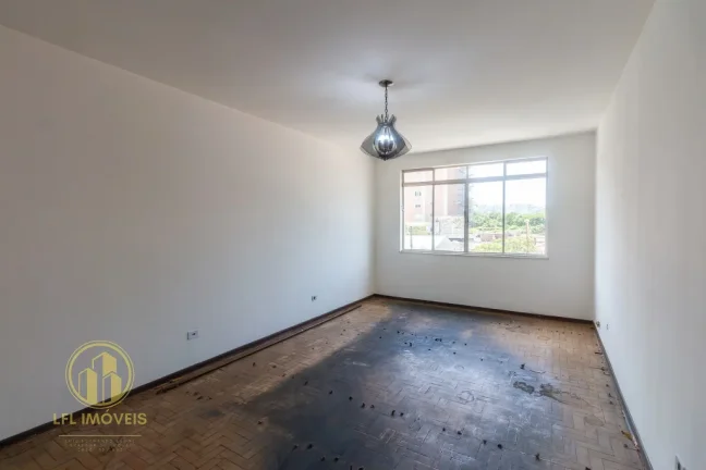 Imagem Apartamento de 153 m² na Av. São Gabriel: Oportunidade Única para Reforma no Itaim Bibi
