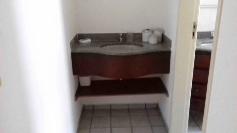 Imagem Cobertura duplex a 1 quarteirão da praia Grande Oportunidade