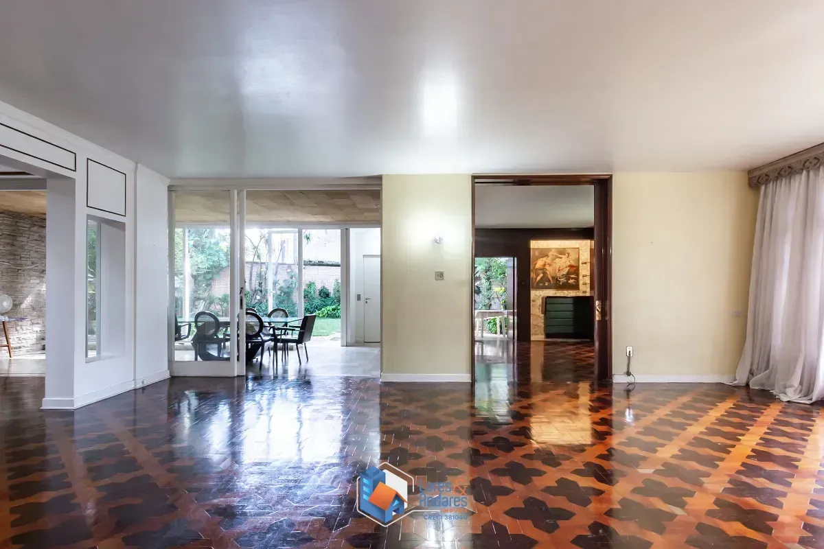 Imagem Casa comercial para venda em Jardim América, 642m²
