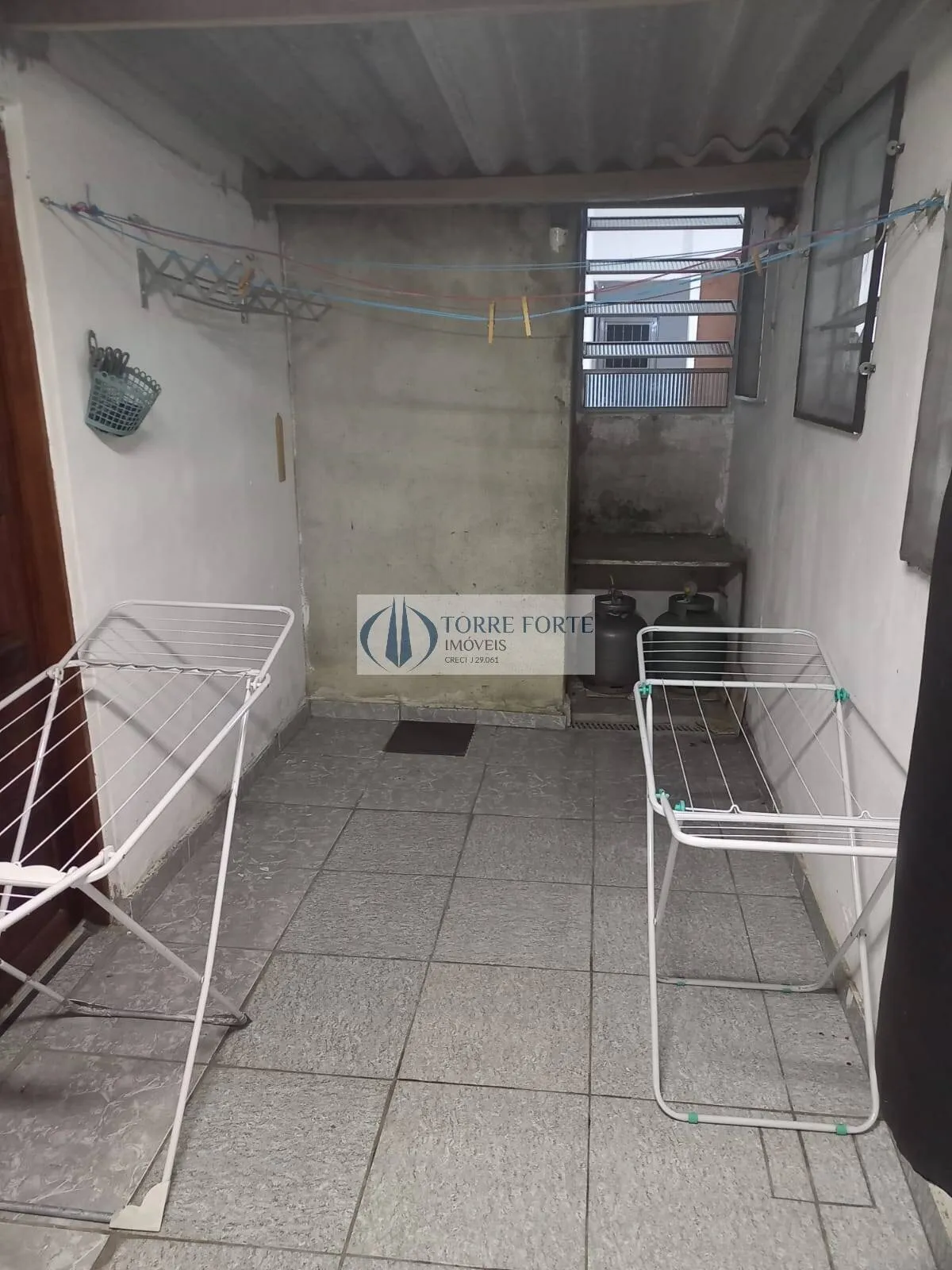 Imagem Sobrados com 8 dormitorios 4 suites 2 vagas cobertas na Penha.