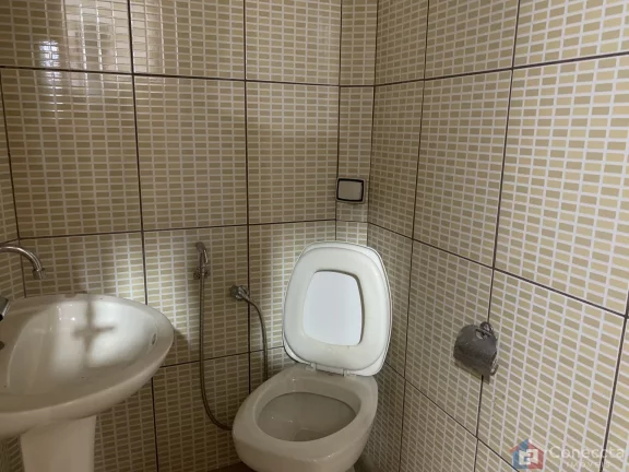 Imagem Ponto Comercial para Locação em Patos de Minas - 3 Salas, Ideal para Comércio