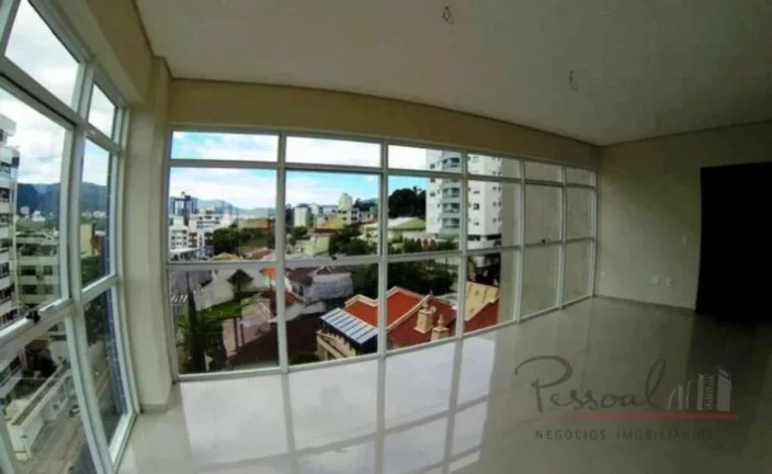 Imagem Excelente apartamento com 3 dormitórios, sendo 2 demi-suítes e 1 suite master com sacada, cozinha,...