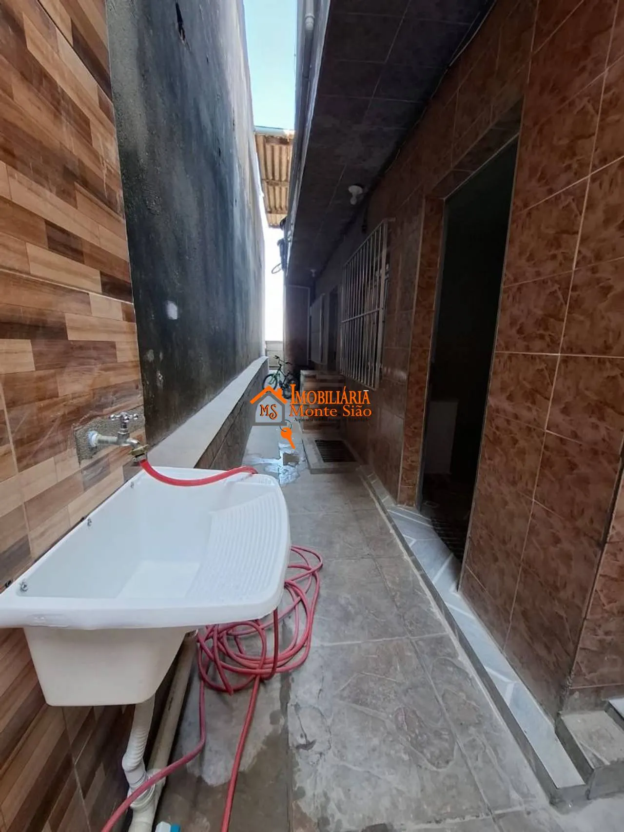Imagem Casa com 1 dormitório para alugar, 28 m² por R$ 799,00/mês - Jardim. Aerodromo - Guarulhos/SP