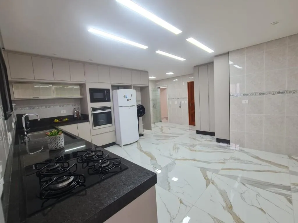 Imagem APARTAMENTO COM 153,00 m² - GUILHERMINA - PRAIA GRANDE SP