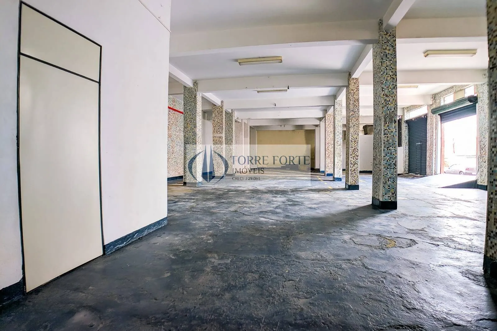 Imagem Ótimo espaço comercial ,loja e sobre loja de esquina na Penha de França
