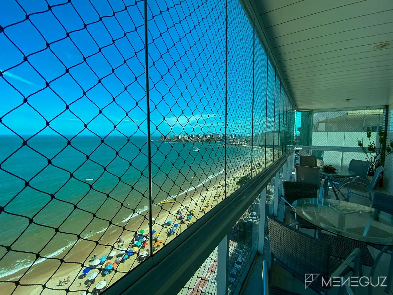 Imagem Cobertura de frente para o mar da Praia do Morro - Luxo finamente mobiliada e decorada com lazer privativo
