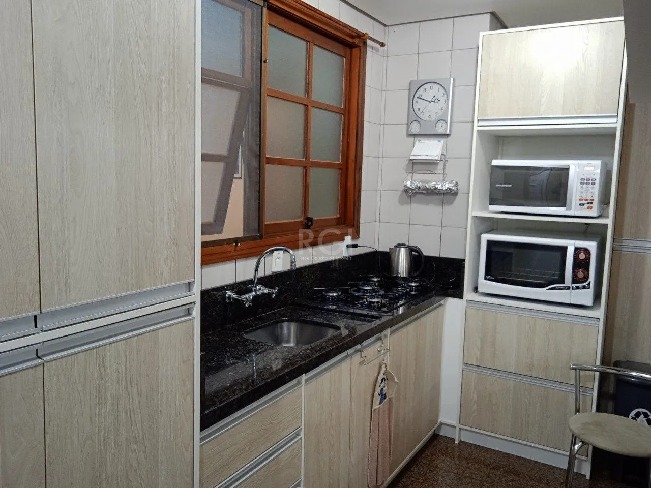 Imagem Apartamento com 128.25m², 3 dormitórios, sendo 2 suites, 1 vaga, Petrópolis,