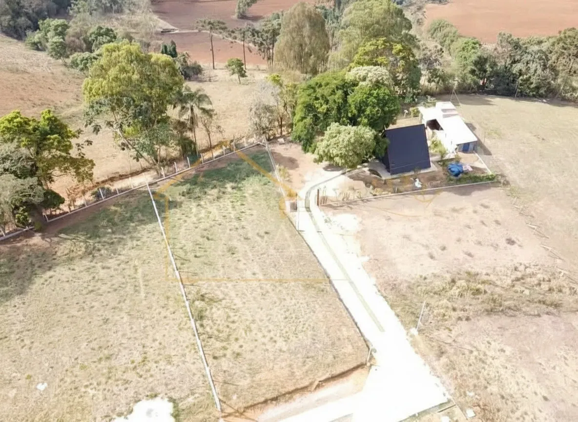 Terreno à venda em Campestrinho, Divinolândia