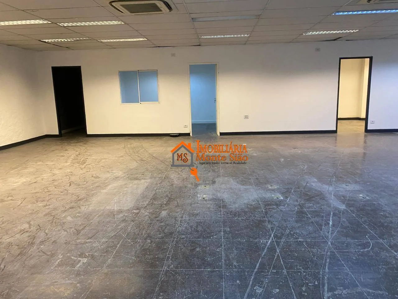 Imagem Galpão para alugar, 545 m² por R$ 30.000,00/mês - Vila Endres - Guarulhos/SP
