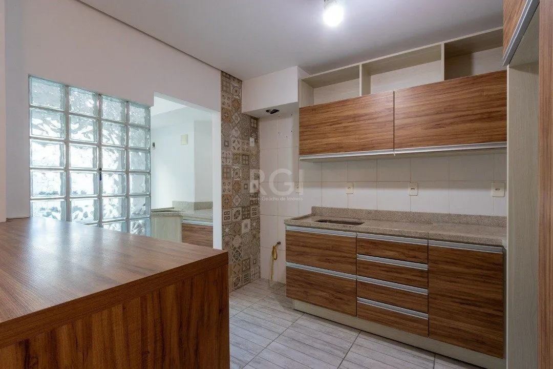 Imagem Casa para Venda - 178.4m², 3 dormitórios, sendo 1 suites, 2 vagas - Hípica