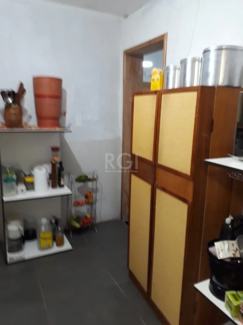 Imagem Casa para Venda - 230.45m², 4 dormitórios, sendo 1 suites, 3 vagas - Ponta Grossa