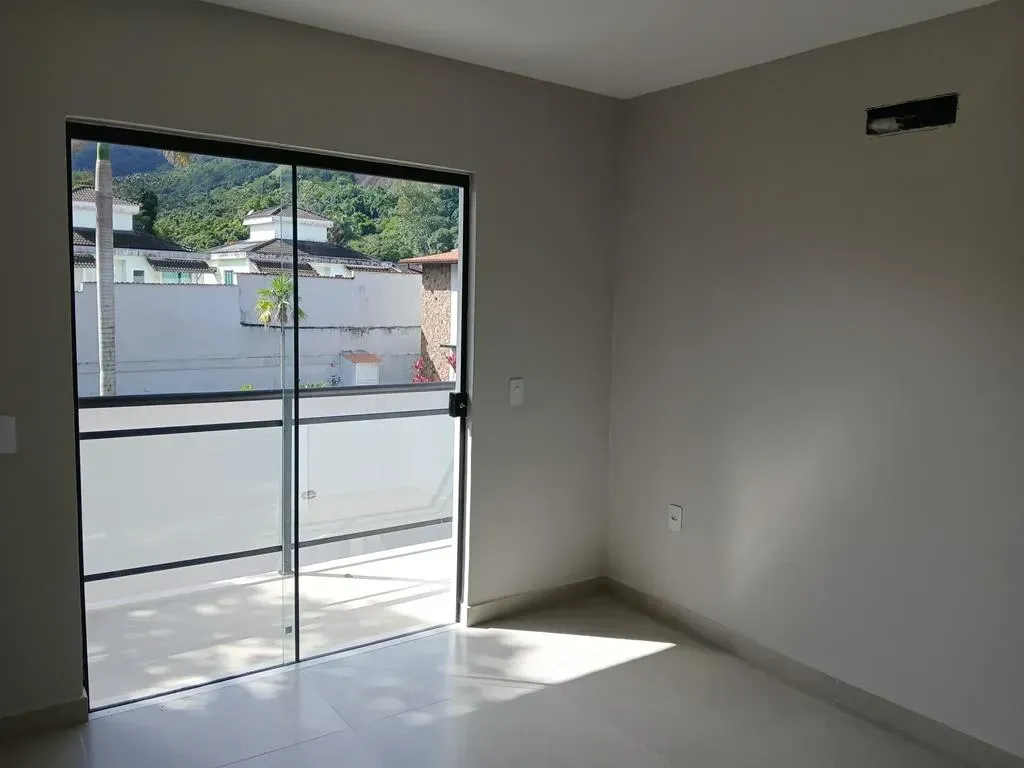 Imagem Casa de Condomínio com 3 Quartos à Venda, 150 m² em Itaipu - Niterói