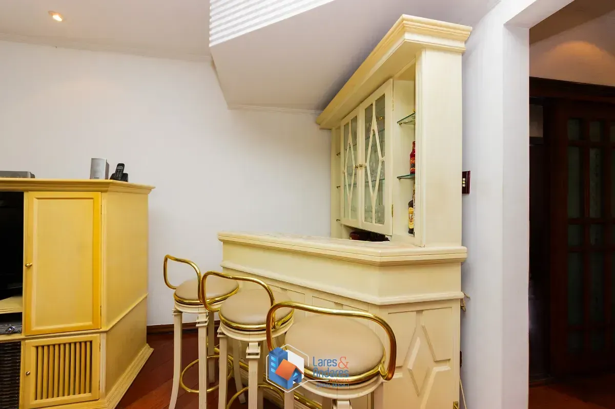 Imagem Casa para venda em Parque São Domingos com 3 quartos, sendo 1 suíte, 212m²
