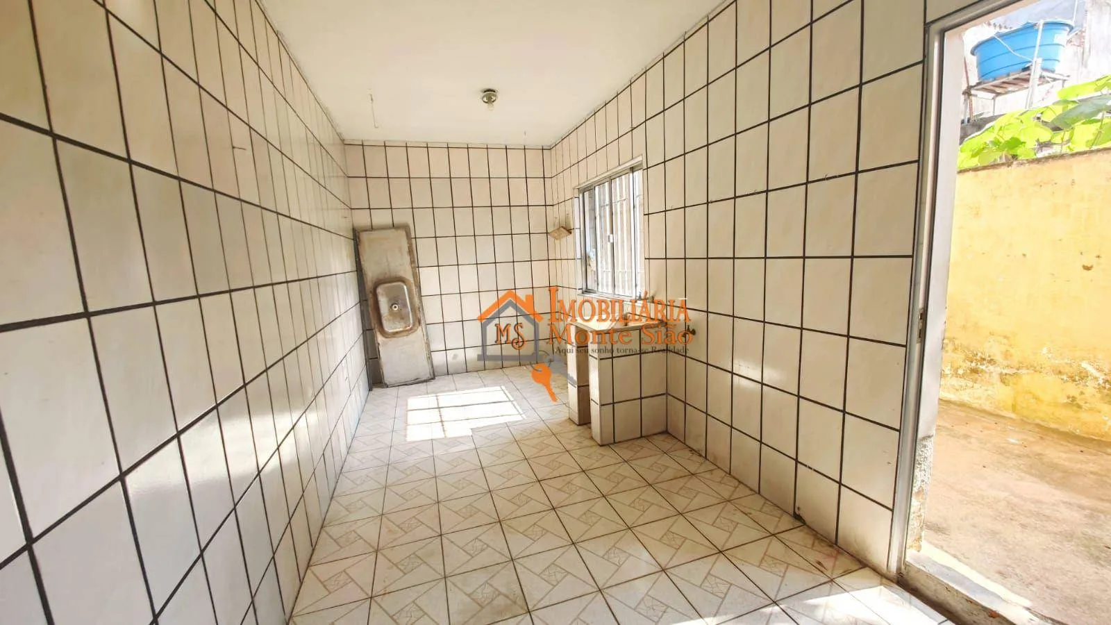 Imagem Sobrado com 3 dormitórios à venda, 200 m² por R$ 405.000,00 - Jardim Santa Lídia - Guarulhos/SP