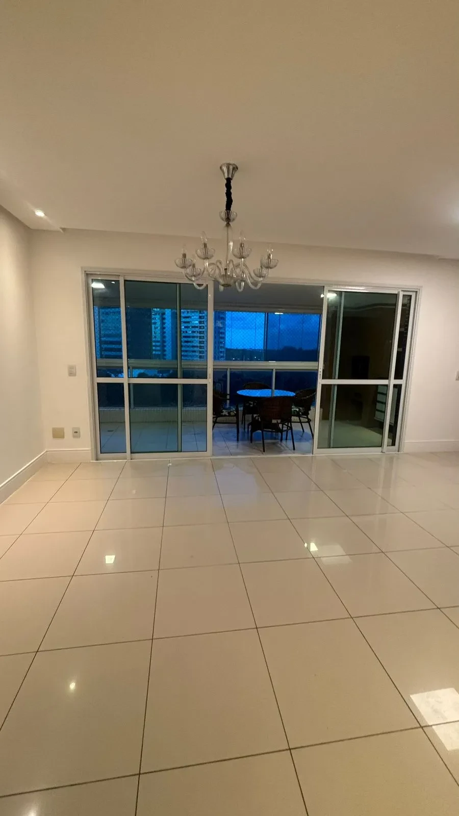 Imagem Apartamento com 4 Quartos à Venda, 141 m² em Alphaville I - Salvador