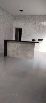 Imagem Casas Térreas com Piscina à Venda por 750 mil C/108 m²