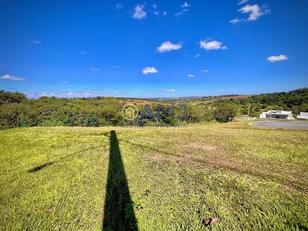 Imagem Oportunidade no Condomínio Jardins Bolonha: lote de 510m² em localização privilegiada, ao lado da reserva natural.