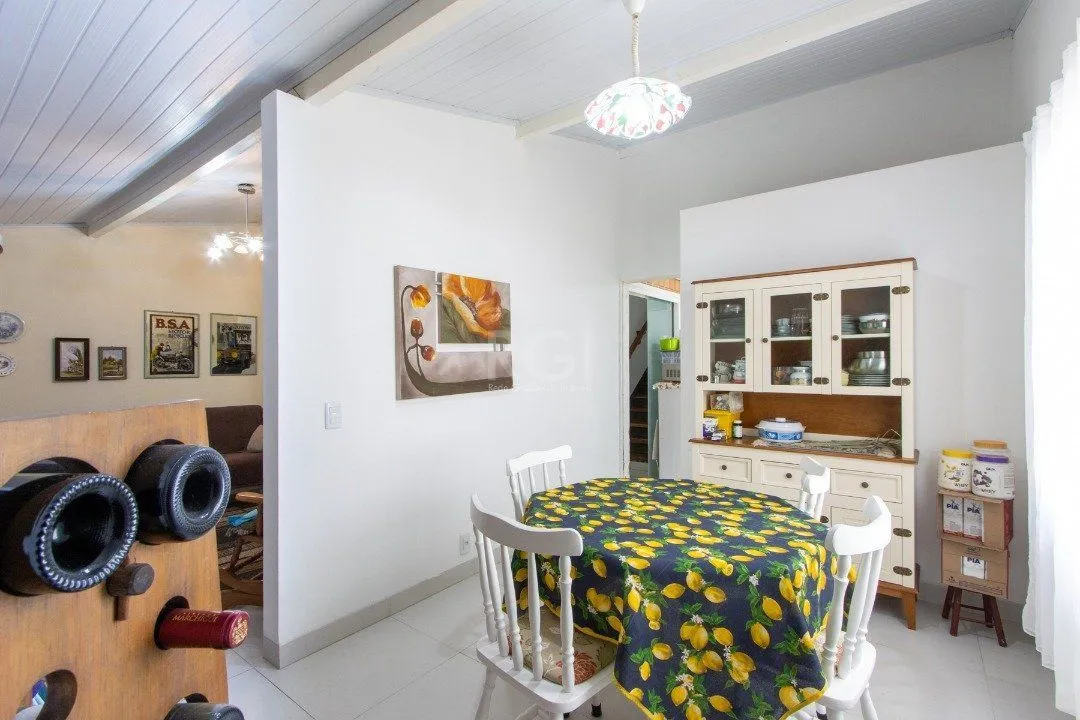 Imagem Casa para Venda - 180m², 3 dormitórios, sendo 1 suites, 2 vagas - Ipanema