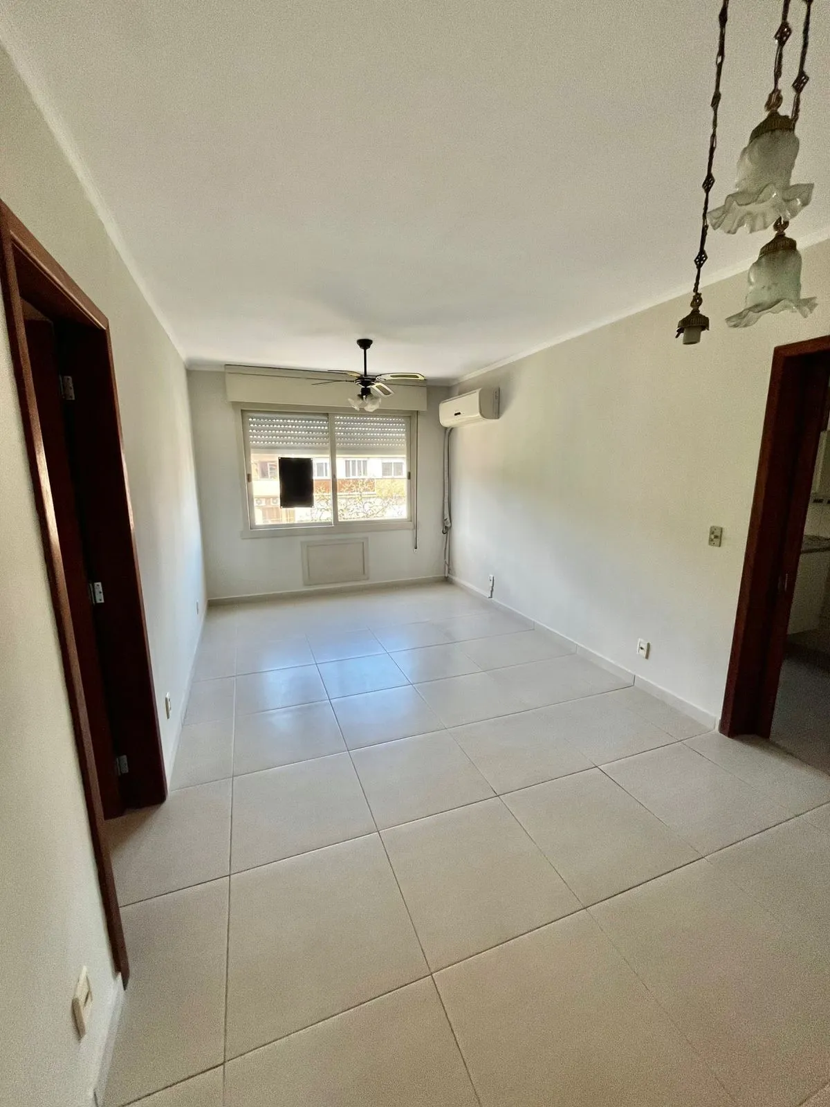 Imagem Apto de 03 dorm, 02 banheiros e dep empregada no coração do Bairro Higienópolis
