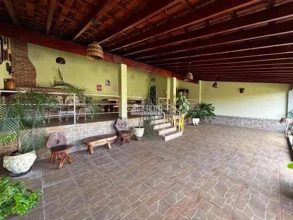 Imagem Casa à venda no bairro Estados Unidos em Uberaba - 3 dormitórios, 2 suítes, 3 garagens