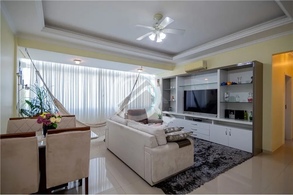 Imagem Apartamento Reformado e Espaçoso em Ótima Localização Você acaba de encontrar o seu novo lar! E...