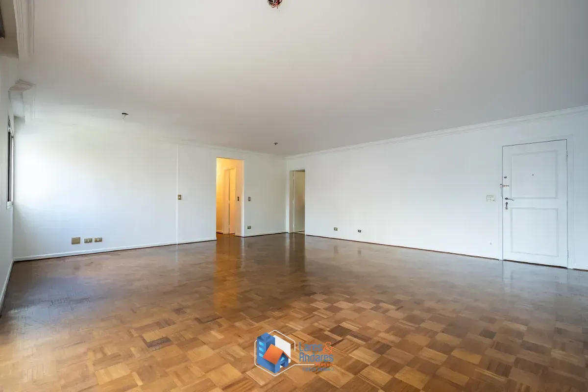 Foto do imóvel Apartamento para venda em Moema com 3 quartos, sendo 1 suíte, 145m² em Avenida Pavão