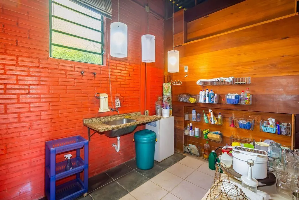 Imagem Casa de 3 dormitórios, no Bairro Ponta Grossa - Porto Alegre