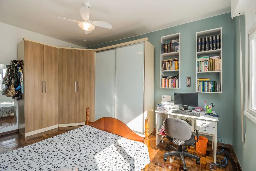 Imagem Apartamento de 3 dormitórios à venda no Bairro Rio Branco - Porto Alegre
