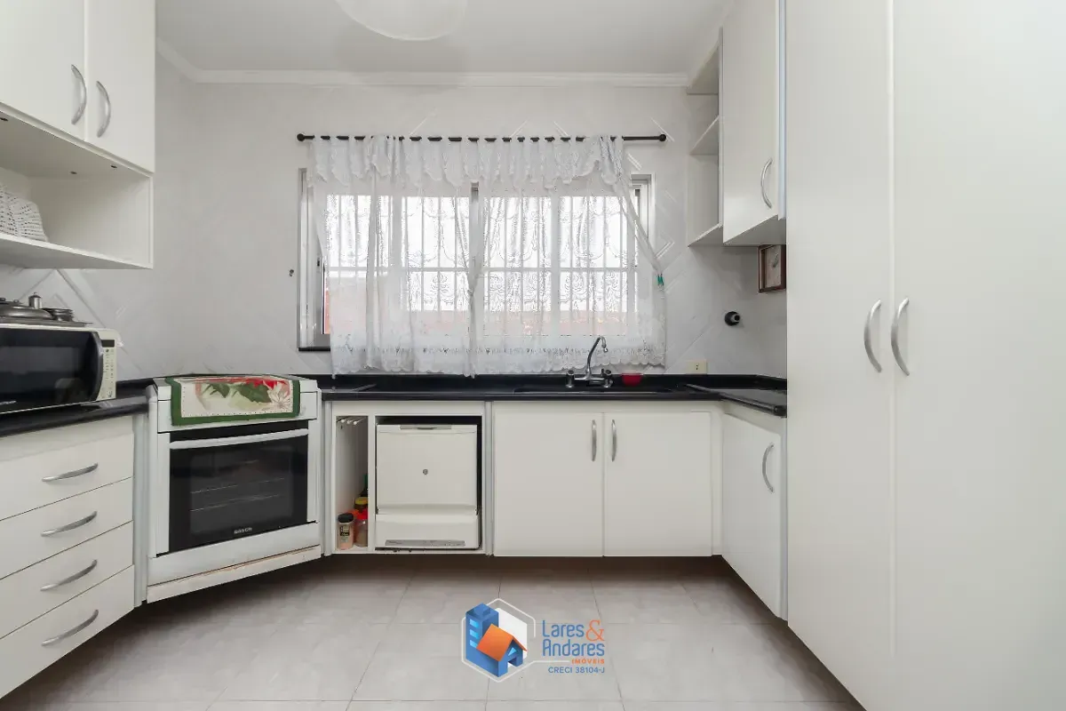 Imagem Casa para venda em Vila Marari com 3 quartos, sendo 1 suíte, 190m²