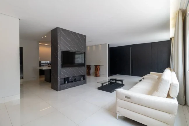 Imagem APARTAMENTO TODO REFORMADO NO LOURDES!