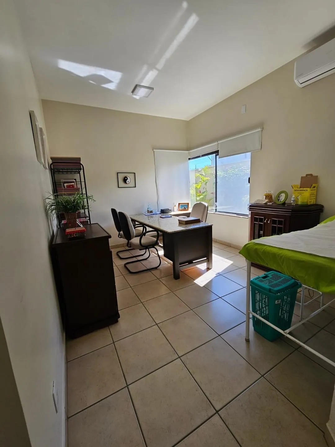 Imagem Comercial à venda e locação 5 Quartos, 2 Suites, 4 Vagas, 393.74M², Chácara Selles, Guaratinguetá - SP