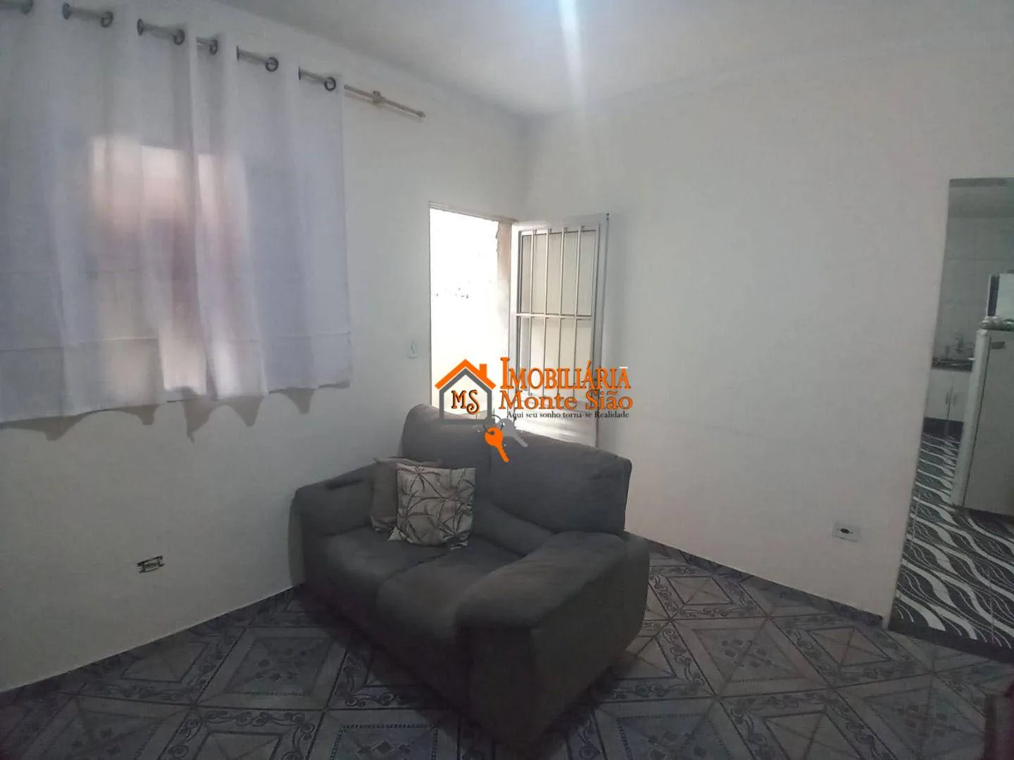 Imagem Casa com 3 dormitórios à venda, 135 m² por R$ 357.000,00 - Cidade Soberana - Guarulhos/SP