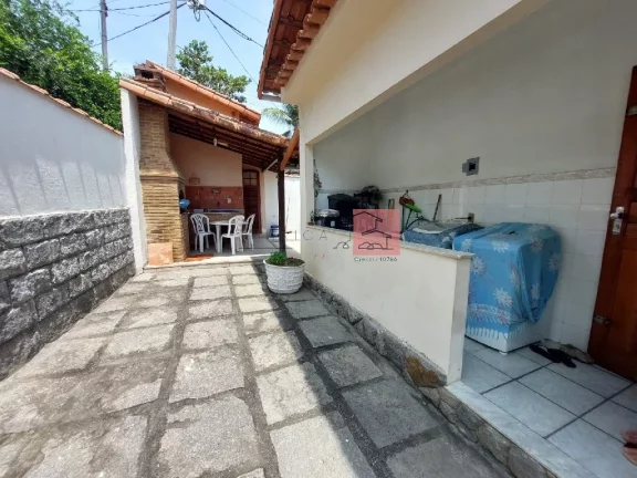 Imagem Casa para Venda em Maricá/RJ - 3 Dorm. 155 m2 Área Útil