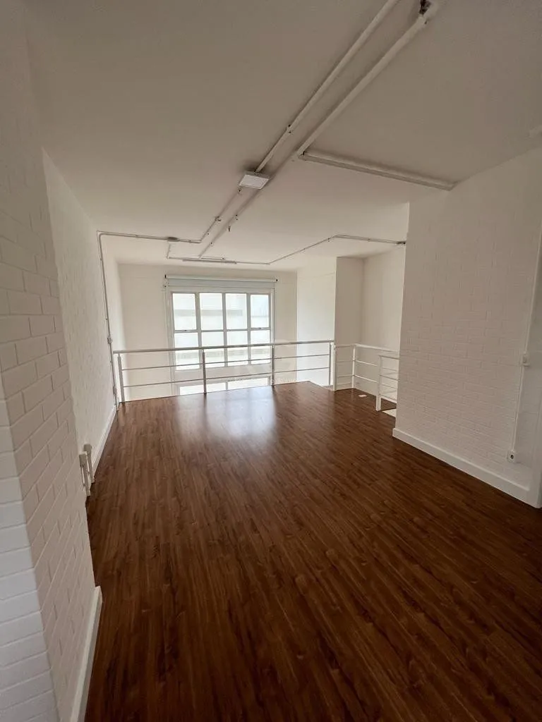 Imagem Loft para Venda - 77.78m², 1 dormitório, sendo 1 suites, 2 vagas - Moinhos de Vento